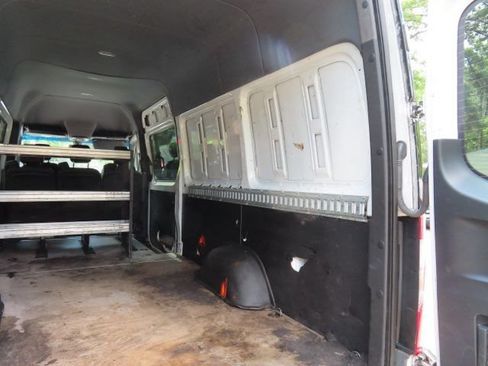 Used 2021 Mercedes-Benz Sprinter 2500 image 11