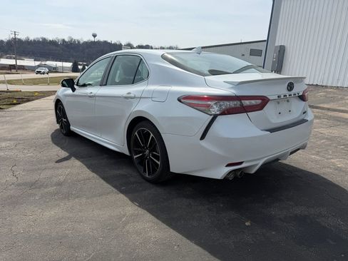 Used 2019 Toyota Camry XSE image 2