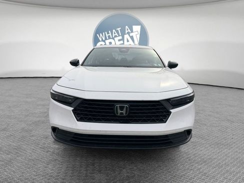 Used 2023 Honda Accord Sport image 9