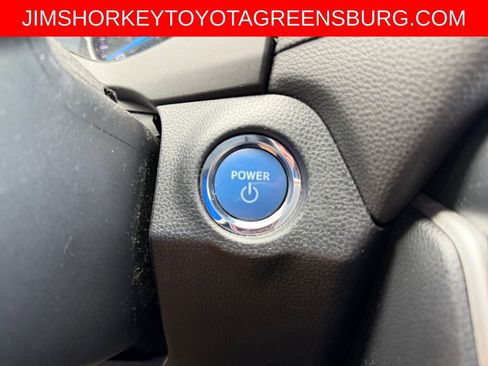 Used 2019 Toyota RAV4 XLE w/ Convenience Package image 28