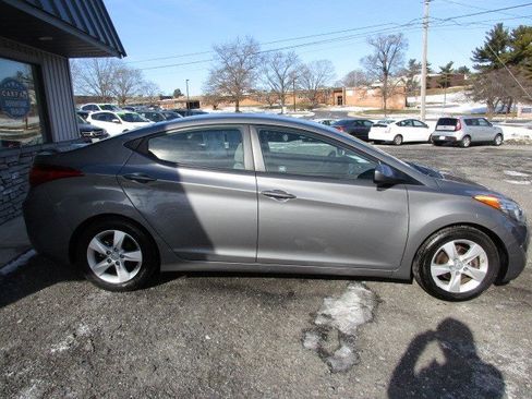 Used 2013 Hyundai Elantra GLS image 9