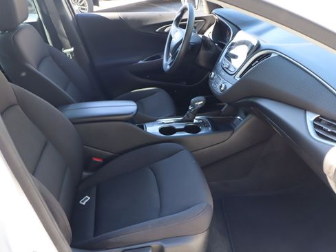 Certified 2024 Chevrolet Malibu LT image 36