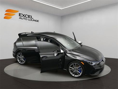 Used 2024 Volkswagen Golf R image 58