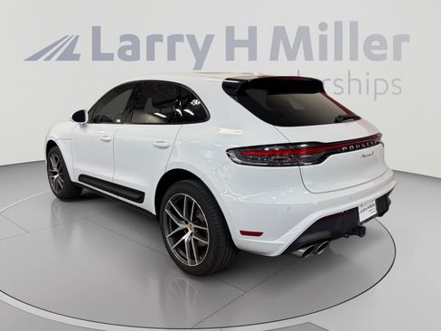 Used 2023 Porsche Macan Turbo AWD/4WD image 3