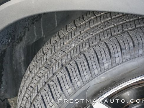 Used 2020 Honda Pilot Touring image 12