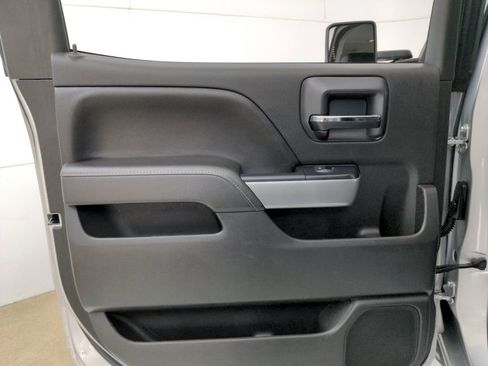 Used 2016 Chevrolet Silverado 3500 LTZ image 29