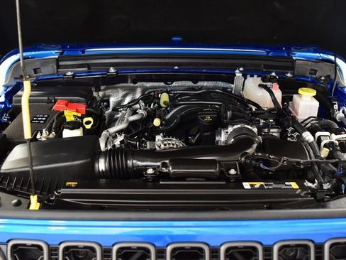 Used 2024 Jeep Gladiator Rubicon w/ Convenience Group image 22