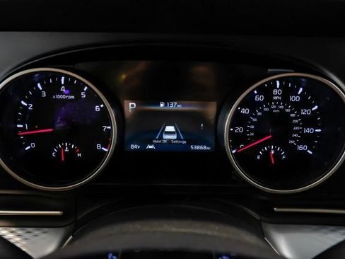 Used 2023 Kia Carnival LX FWD image 26