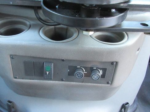 Used 2013 Ford E-350 and Econoline 350 Extended Super Duty w/ PWR Group image 32