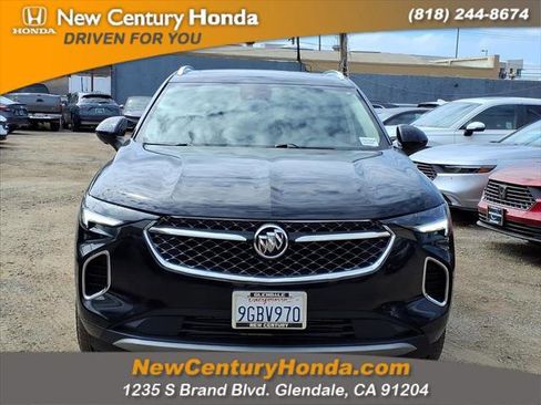 Used 2023 Buick Envision Avenir image 2