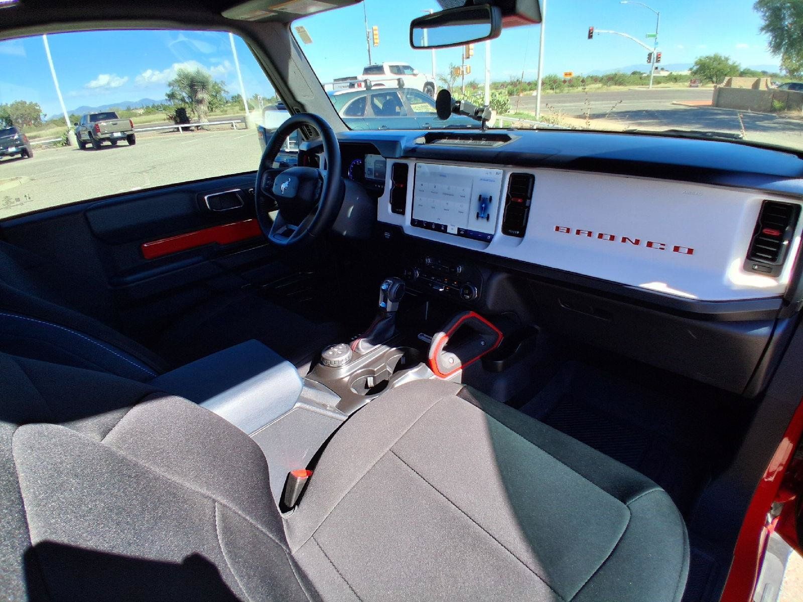 Used 2024 Ford Bronco Heritage Edition AWD/4WD image 19