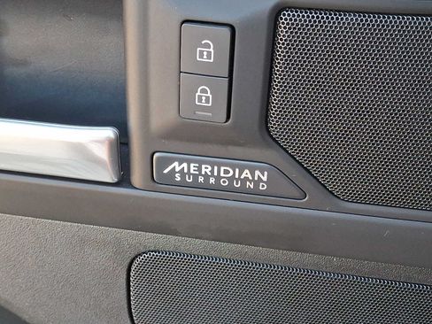 Used 2026 Land Rover Defender 110 X-Dynamic SE AWD/4WD image 22