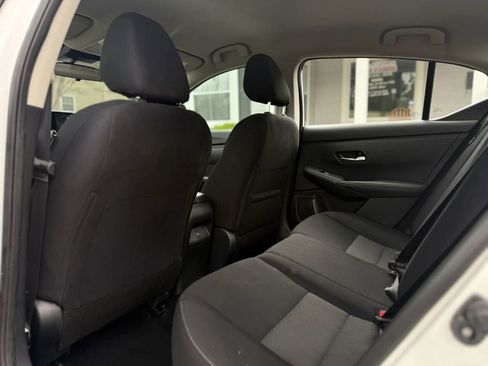 Used 2023 Nissan Sentra SV FWD image 11