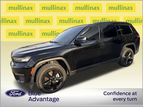 Used 2025 Jeep Grand Cherokee L Limited w/ Luxury Tech Group II RWD image 2