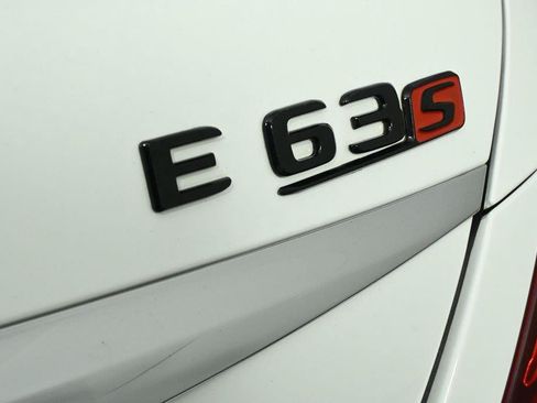 Used 2019 Mercedes-Benz E 63 AMG S image 28