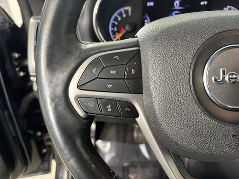 Used 2018 Jeep Grand Cherokee Limited w/ Luxury Group II image 12