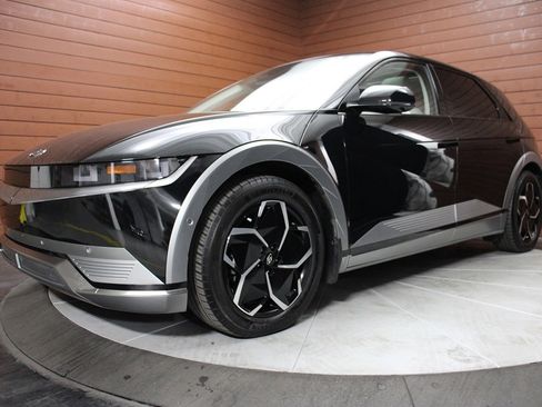 Used 2024 Hyundai Ioniq 5 Limited image 26