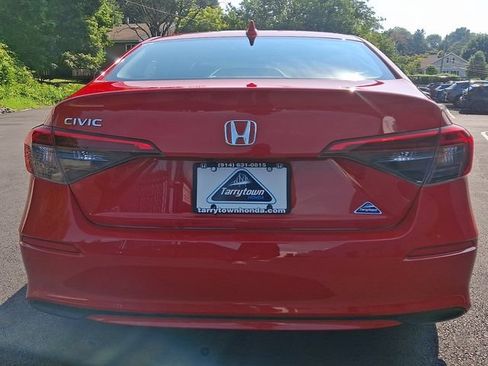 Used 2023 Honda Civic EX image 5