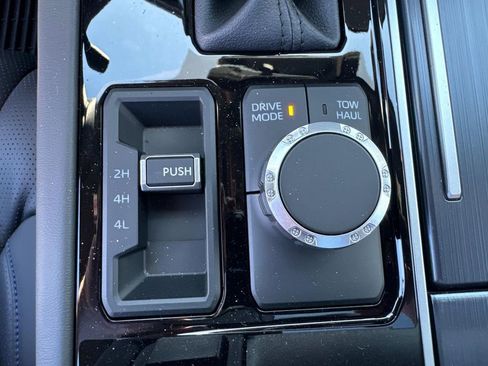 New 2025 Toyota Tundra Platinum image 24