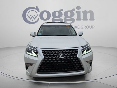 Used 2023 Lexus GX 460 Luxury w/ Accessory Package AWD/4WD image 8