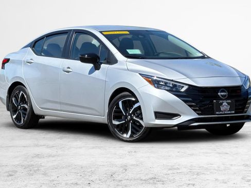 Used 2025 Nissan Versa SR w/ Trunk Package FWD image 2