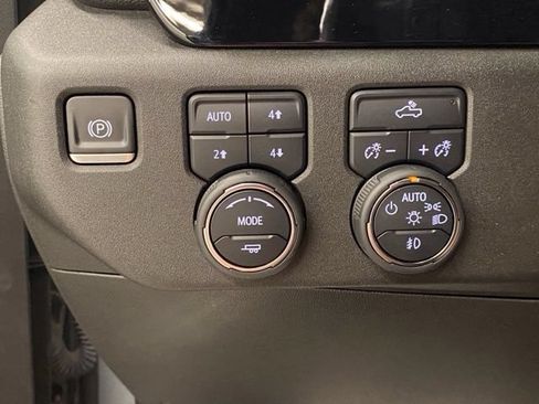 Used 2023 Chevrolet Silverado 1500 RST w/ Max Trailering Package AWD/4WD image 29