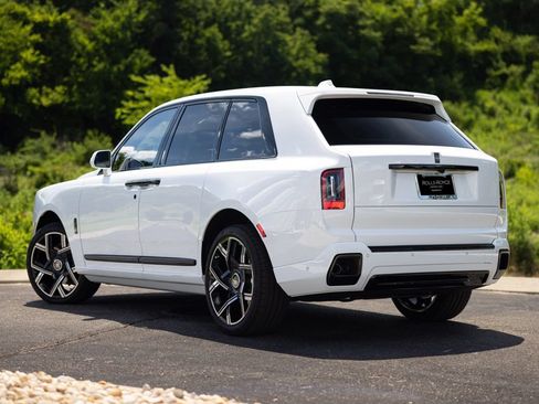 New 2027 Rolls-Royce Cullinan Black Badge AWD/4WD image 6
