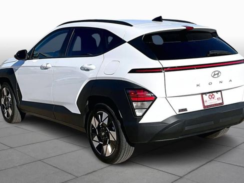 Used 2025 Hyundai Kona SEL image 11