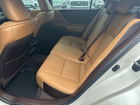 Used 2020 Lexus ES 350 w/ Premium Package image 14