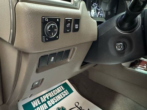 Used 2011 Lexus GX 460 w/ Comfort Plus Pkg AWD/4WD image 17