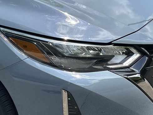 Certified 2025 Nissan Sentra SR w/ SR Premium Package FWD image 10