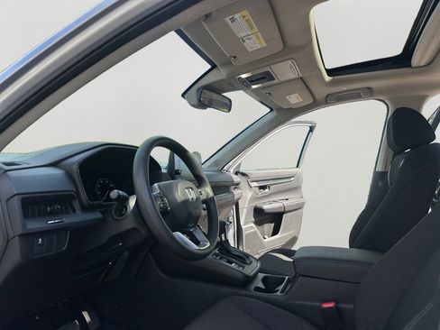 Certified 2025 Honda CR-V EX image 9
