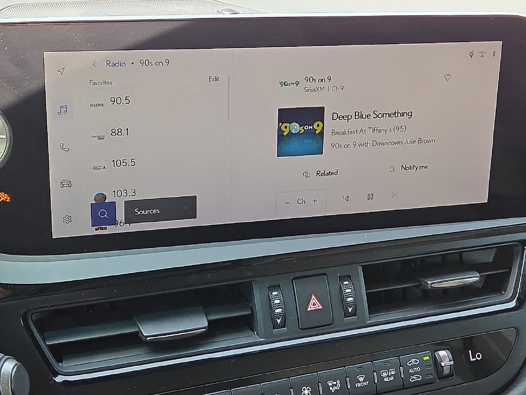 Used 2025 Lexus ES 350 w/ Premium Package FWD image 26