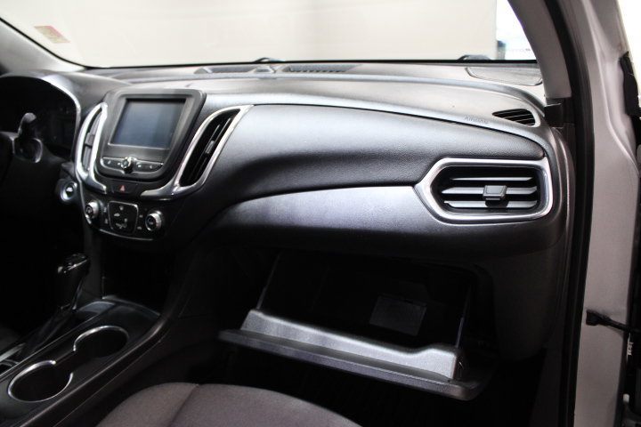 Used 2018 Chevrolet Equinox LT FWD image 25
