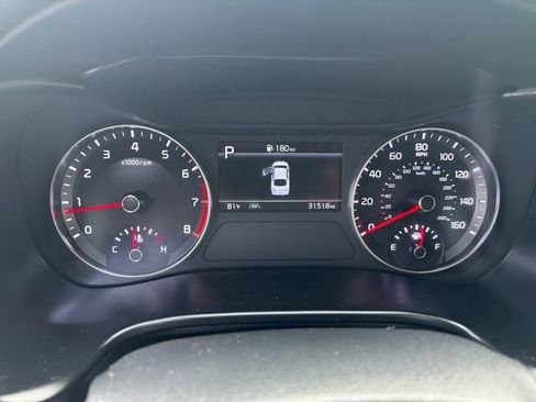 Certified 2022 Kia Forte LXS w/ LXS Technology Package FWD image 15