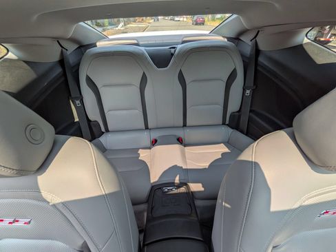 Used 2022 Chevrolet Camaro SS RWD image 9