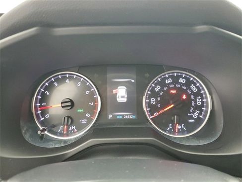 Used 2020 Toyota RAV4 XLE image 25