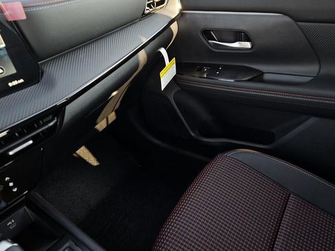 New 2026 Nissan Kicks SR image 22