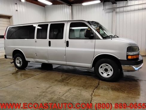 Used 2014 Chevrolet Express 3500 LT w/ LT Preferred Equipment Group image 2