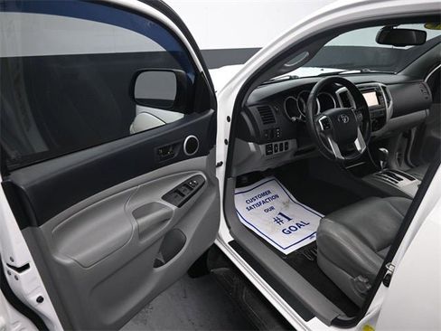 Used 2013 Toyota Tacoma 4x4 Double Cab image 18