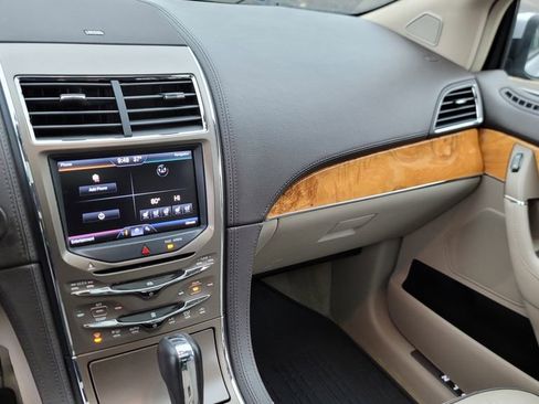 Used 2013 Lincoln MKX AWD image 21