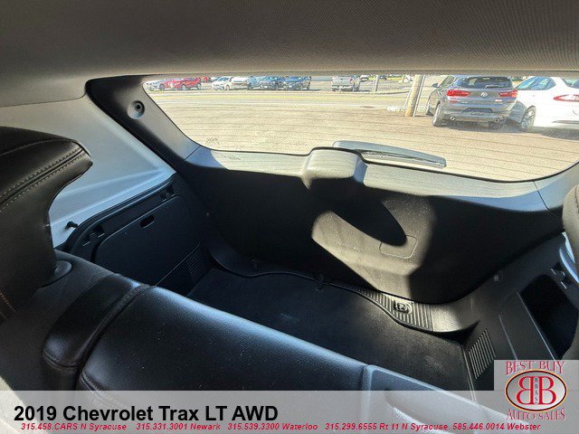 Used 2019 Chevrolet Trax LT w/ LT Convenience Package AWD/4WD image 12