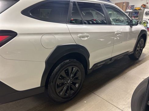 Used 2024 Subaru Outback Onyx Edition image 10