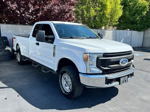 Used 2021 Ford F250 XL w/ Power Equipment Group AWD/4WD image 4