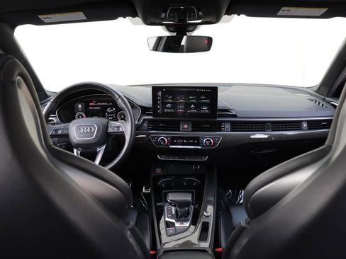 Used 2021 Audi S4 Premium Plus w/ Premium Plus Package image 34