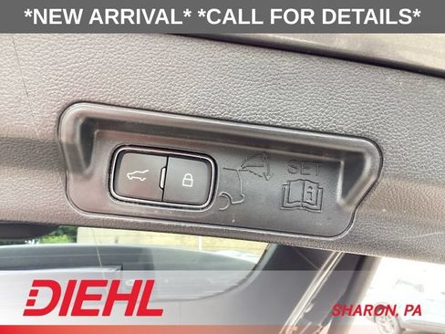 Used 2022 Ford Explorer ST-Line w/ Class IV Trailer Tow Package AWD/4WD image 14