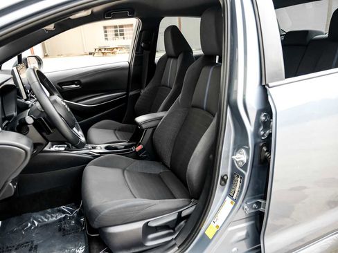 Used 2020 Toyota Corolla SE image 28