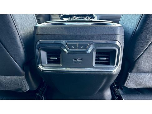 Used 2024 GMC Sierra 1500 Denali AWD/4WD image 19