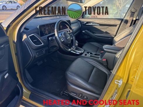 Used 2024 Kia Seltos SX w/ SX Sunroof Package image 6