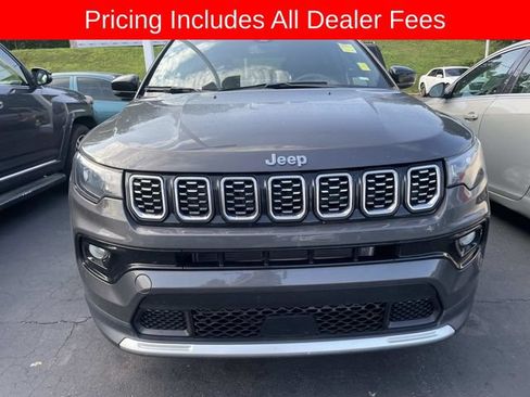 Used 2024 Jeep Compass Limited AWD/4WD image 13